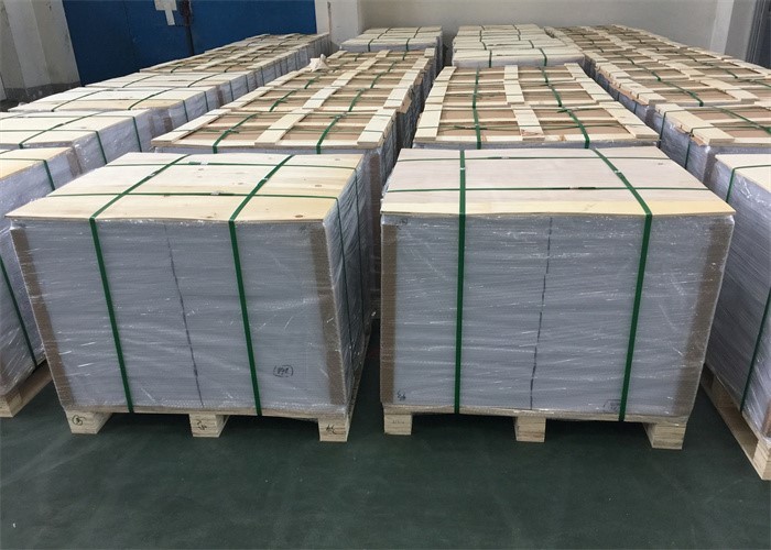 Λευκό φύλλο πυρήνα PVC 800 micron για εκτύπωση offset για κάρτες SIM / τηλεφωνικές κάρτες
